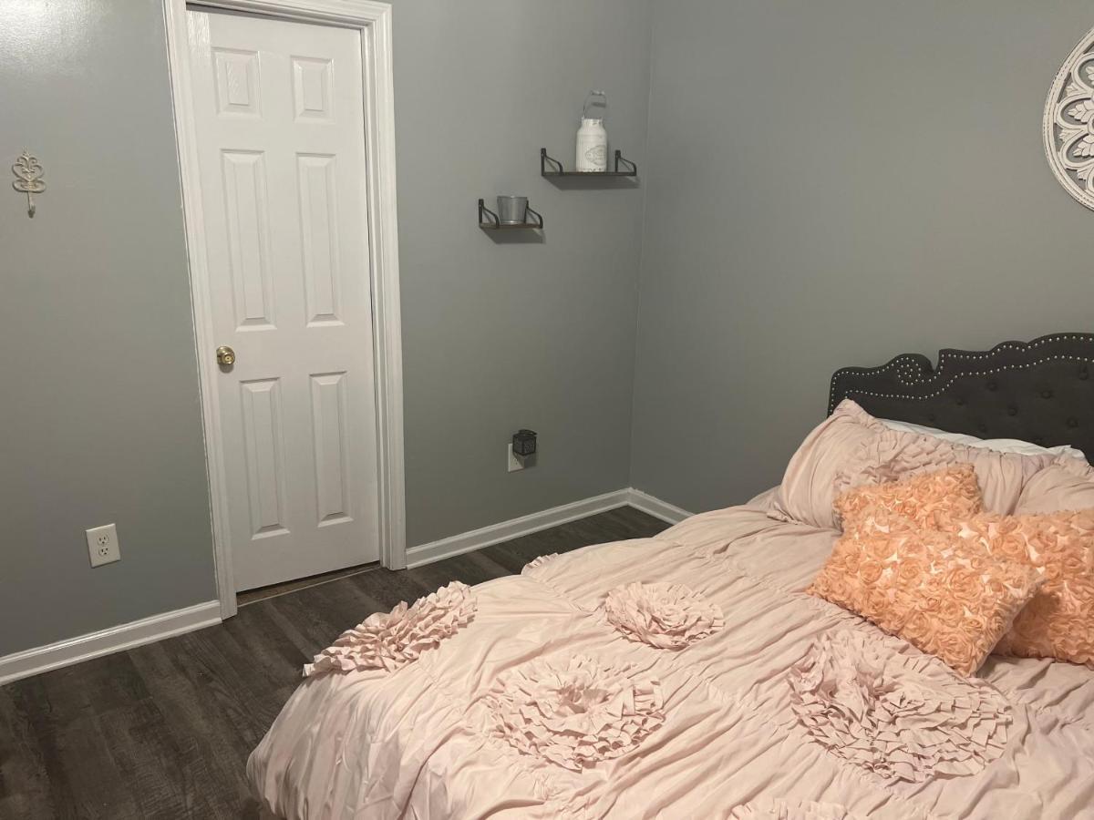 Appartamento Locked In Charlotte Esterno foto